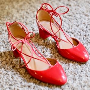 Ballerina Lace Flat Heel Pumps Red Sleek Finish